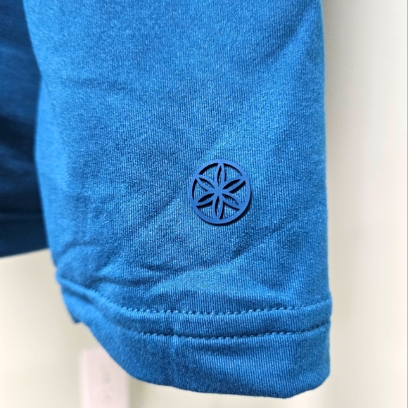 NWT GAIAM Bliss Balance Pullover Hoodie Submerged Teal Turquiose SlimFit Small - Picture 4 of 10